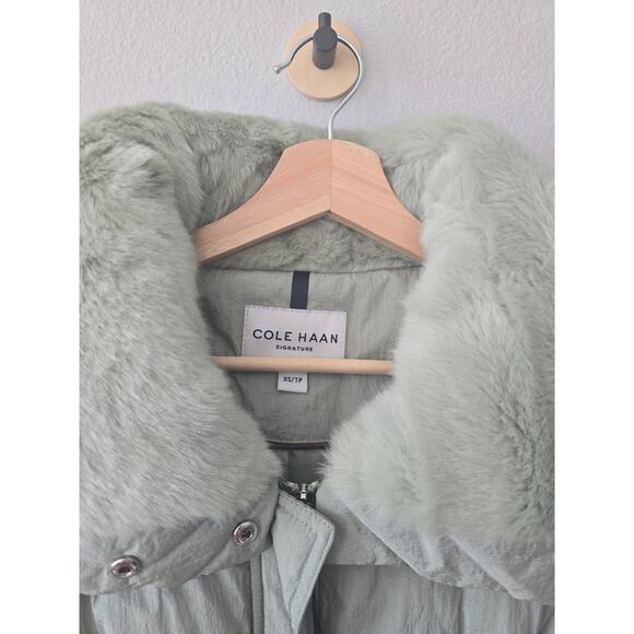 Cole Haan Signature Puffer Jacket XS Faux Fur Collar Green NWT Winter Coat - Picture 6 of 11